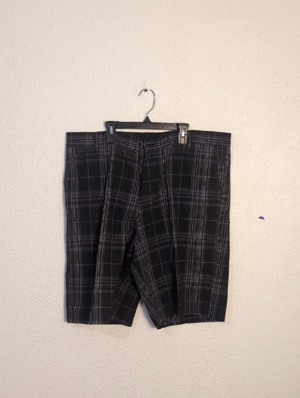 Men's Black Plaid Flat Front Shorts